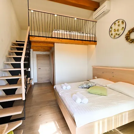 Ferjancic Estate Проживание в семье Айдовшчина